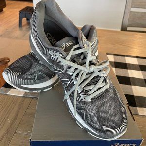 NEW! Asics Men's Gel-Nimbus 19 Carbon / White Silver Ankle-High Running - 9.5M